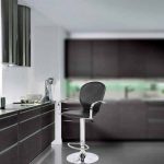 Captain Poshish Stool